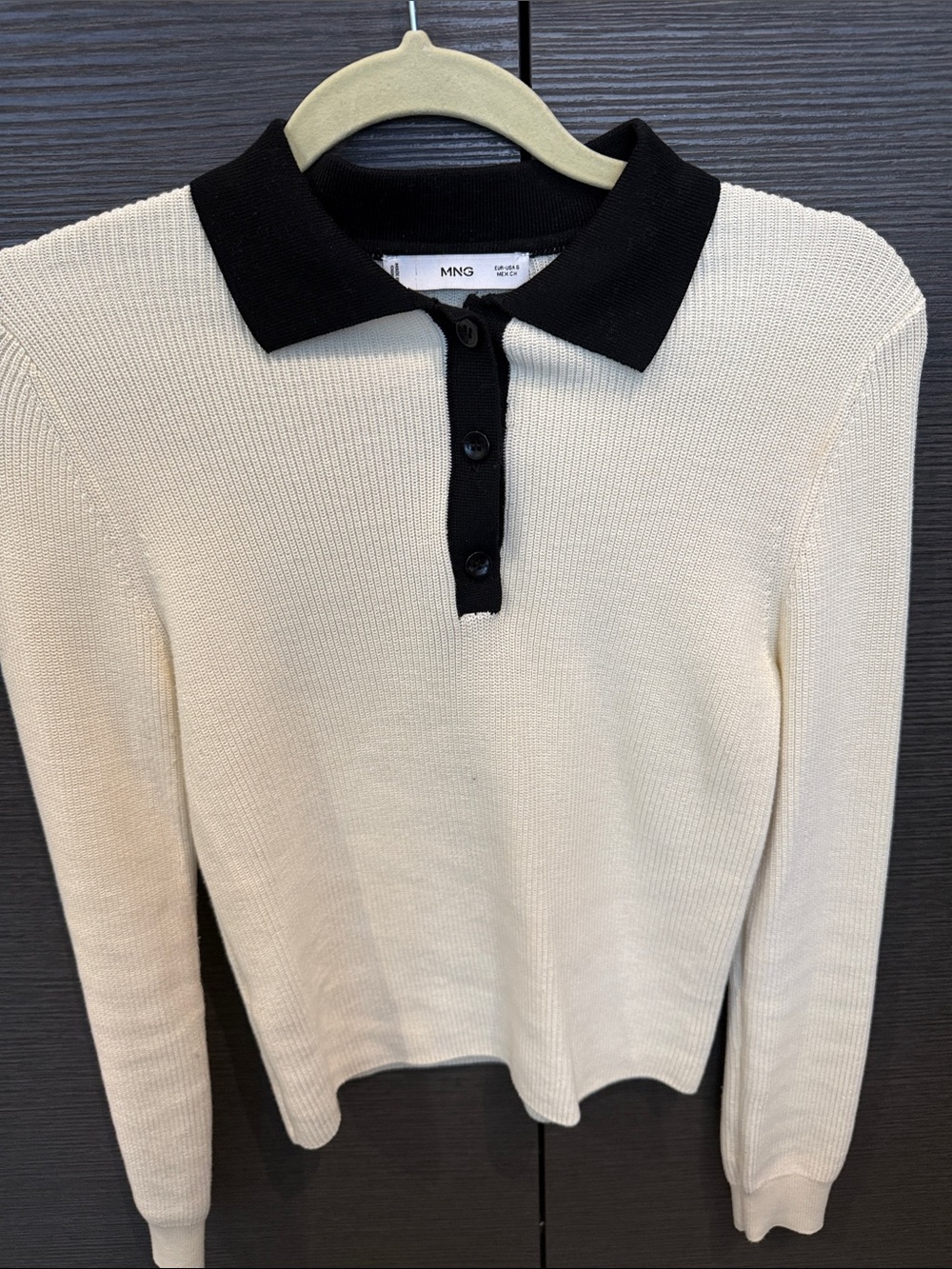 Mango Cream Knit Long-Sleeve Polo with Black Collar